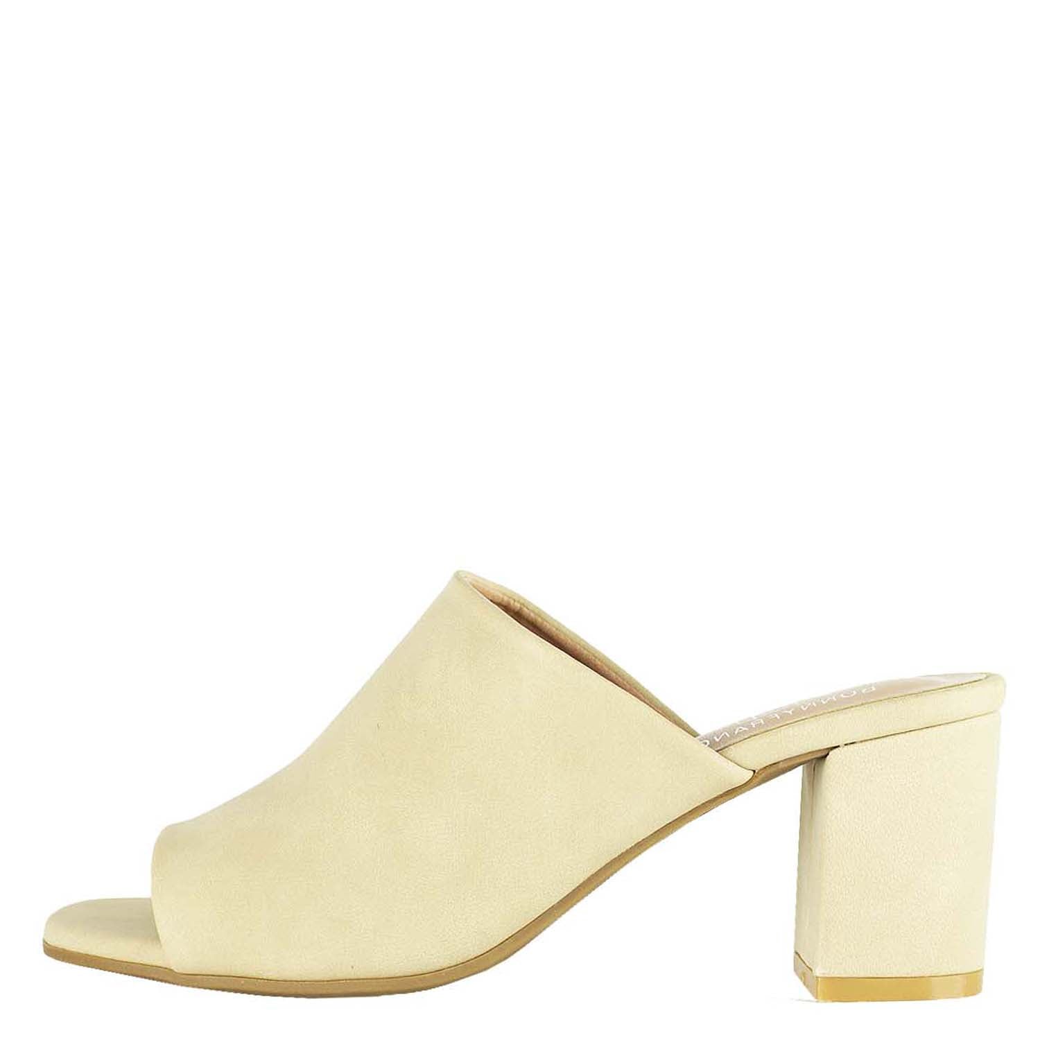 Sandalia Isadora Beige